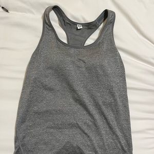 UniQlo Gray athletic tank top size small